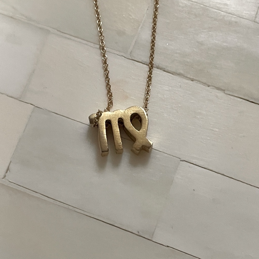 Larissa Loden Virgo M Maiden Symbol Zodiac Gold Tone
